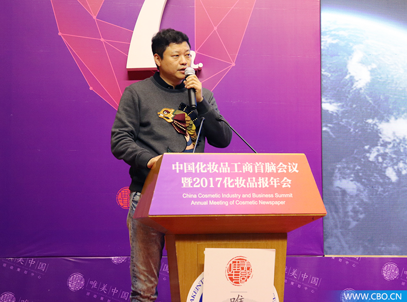 利拉德談生病：吃不下東西起不來床 有點(diǎn)氣喘吁吁感覺糟糕