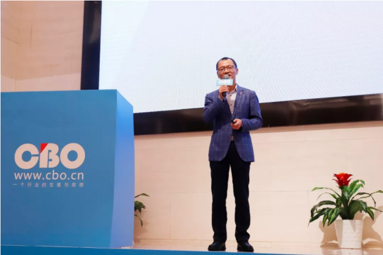 亞馬爾收獲首款簽名鞋，全球限量發(fā)售304雙