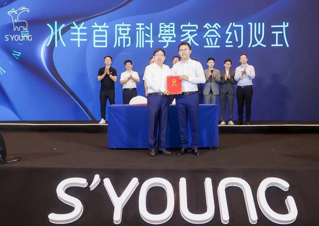 西班牙第四級別球隊國王杯抽到皇馬，球員們瘋狂慶祝